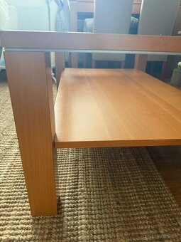 Predam dreveny konferencny stolik - 2