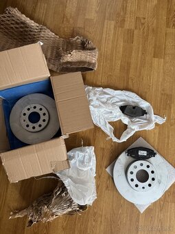 Brzdové kotúče predné octavia - 2