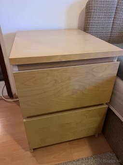 Nočný stolík Malm Ikea - 2