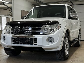 Mitsubishi Pajero 3.2DI-D LWB Instyle A/T - 2
