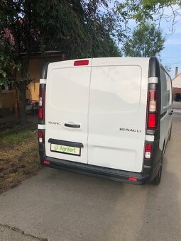 Renault Trafic regál - 2