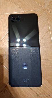 Motorola Razr 50 Ultra - 2