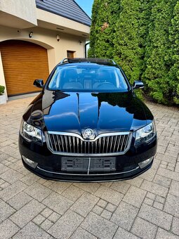 Škoda Superb COMBI 2.0TDi 125kw DSG 4x4+Panorama+Webasto+Top - 2