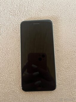iPhone SE 2022 - 2