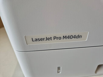HP LaserJet Pro M404dn 8252 stran - 2