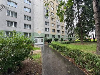 Predám 3 - izbový byt na Obr. mieru, pôvodný stav (2 loggie) - 2