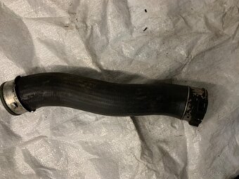 BMW hadica intercoolera - 2