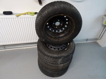 Plechové disky R15 - 4x114,3 + zimné pneumatiky 195/65 R15 - 2