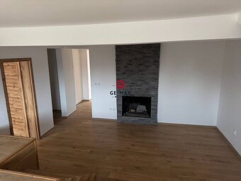NA PREDAJ- 3izbový byt po kompletnej rekonštrukcii – centrum - 2