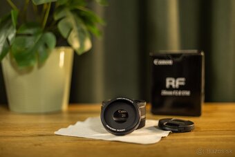 Canon RF 28 mm f/2,8 STM + clona (top stav) - 2