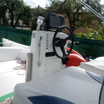 Nafukovací čln katamara - 2