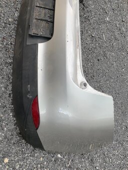 Zadný Naraznik Renault Megane III HB - 2