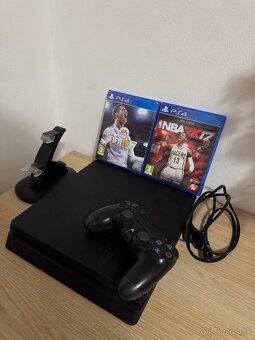 Playstation 4 slim 1000gb + ovladac + 2 hry (fifa,NBA) - 2