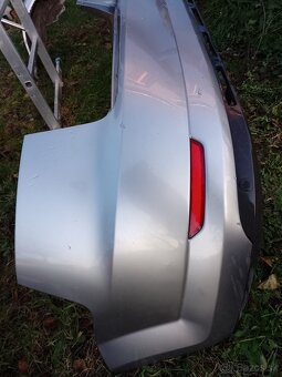 Predám zadný nárazník na Ford Mondeo Mk4 - 2