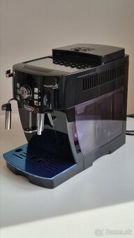 Kávovar DeLonghi Magnifica S - 2
