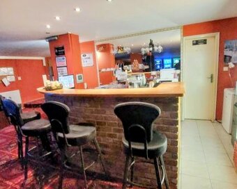 Priestor na podnikanie do PRENÁJMU - Komárno - 2