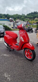 Vespa Primavera 125 Red - 2