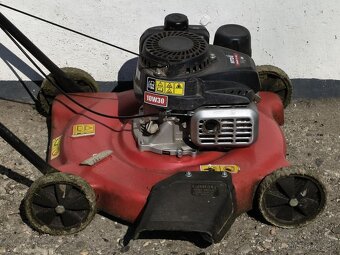 Benzínová kosačka - 2