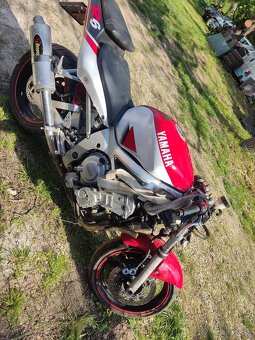 Yamaha R6 2001 na diely - 2