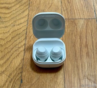 Predám slúchadlá Samsung Galaxy Buds FE - 2
