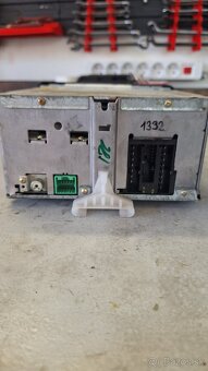 Ford mondeo mk 3 rádio - 2