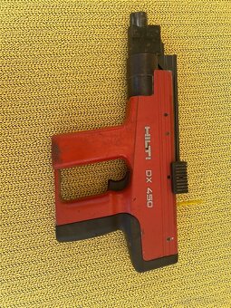 HILTI DX 450 nastrelovačka - 2