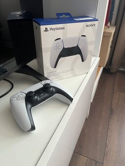 Predám PLAYSTATION 5 s mechanikou - 2