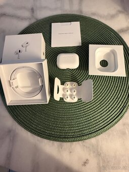 Apple AirPods Pro 2 - 2