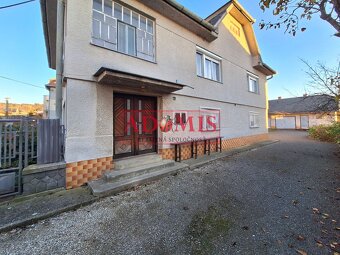 ADOMIS - predáme rodinný dom 2.podlažný 250m2, pozemok 800m2 - 2