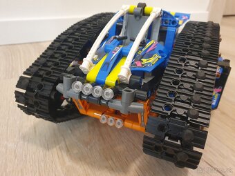 Lego technic 42140 - 2