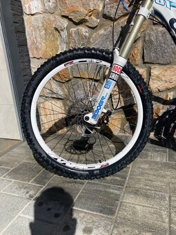 Horský bycikel celoopružený - 2