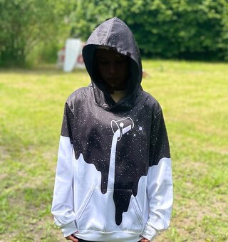 Predam detskú mikinu - 2