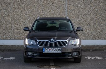 Škoda Superb Combi 2.0TDi DSG - 2