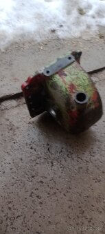 Predám obal pridavnej prevodovky Zetor 3045.3545 - 2