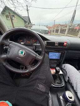 Rozpredám superb 1 2.8 v6 lpg - 2