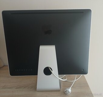 NADŠTANDARDNÝ Apple iMac 24" early 2008 - 2
