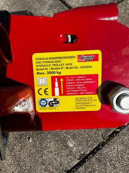 Hydraulicky zdvihák  mobilný - 2