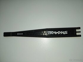 Horný plastový držiak krytu batérie Traxxas - 2