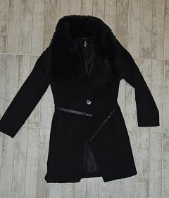 Čierny kabát S-ko - 2