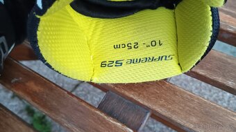 Predám detské hokejové rukavice - 2