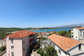 Apartmán s panoramatickým výhľadom na more, Soline, ostrov K - 2
