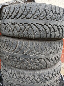 Zimné 215/60 r16 - 2