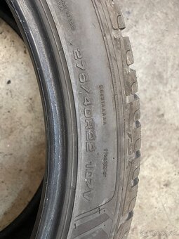 Goodyear 275/40 R22 - 2