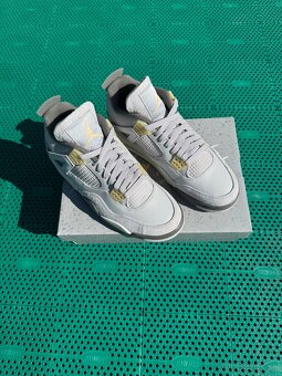 Air Jordan 4 Retro SE Craft - 2
