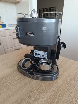 Kávovar DeLonghi - 2