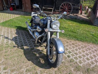 Suzuki VL800 Volusia (2004) - 2