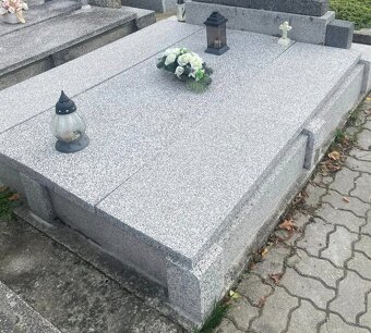 Čistenie pomníkov a starostlivosť o hroby - 2