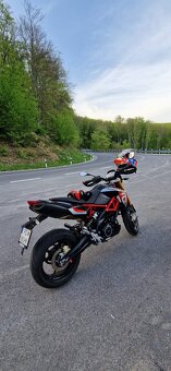 Aprilia Dorsoduro 900 - 2