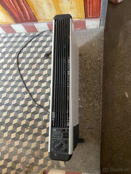 Predám konvektorový ohrievač De’Longhi Caldo Svelt HC20F - 2