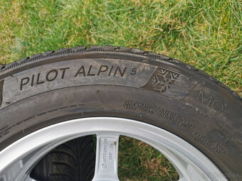 215/65 R17 - zimné pneu Michelin (4 ks) 6 mm - 2